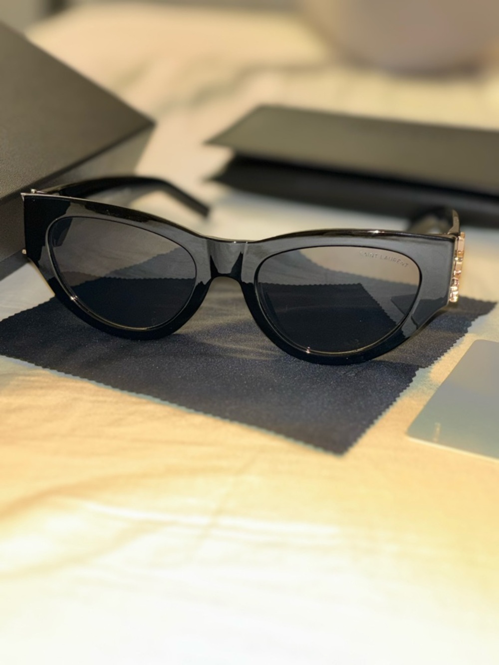 Saint Laurent Black Cat-Eye Sunglasses with Gold YSL Logo - Picture 5 of 7